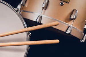 Online video drum lessons for beginners